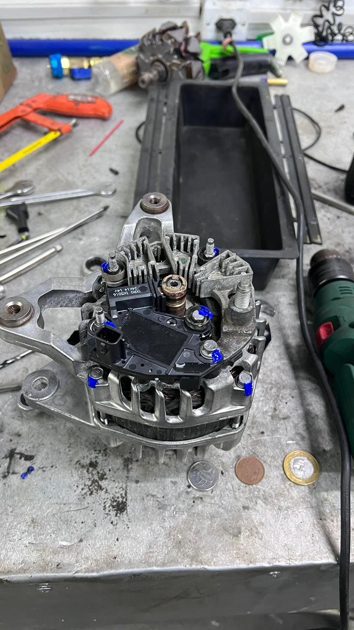 Reparo interno de alternador