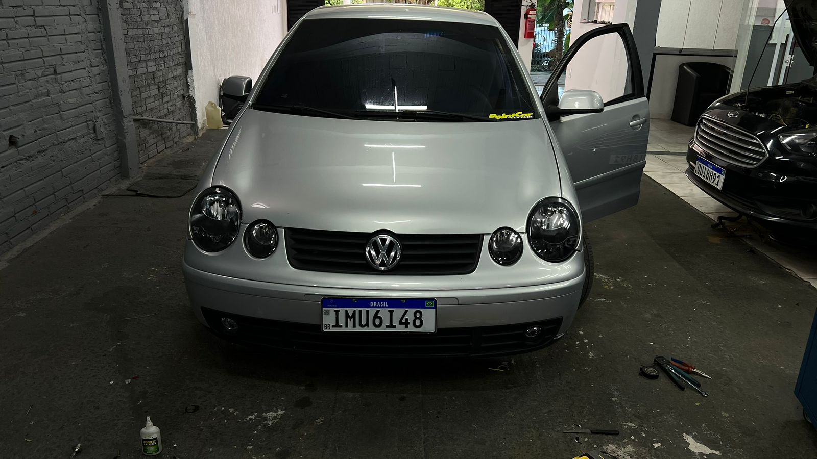 Troca e ajuste de faróis VW Polo