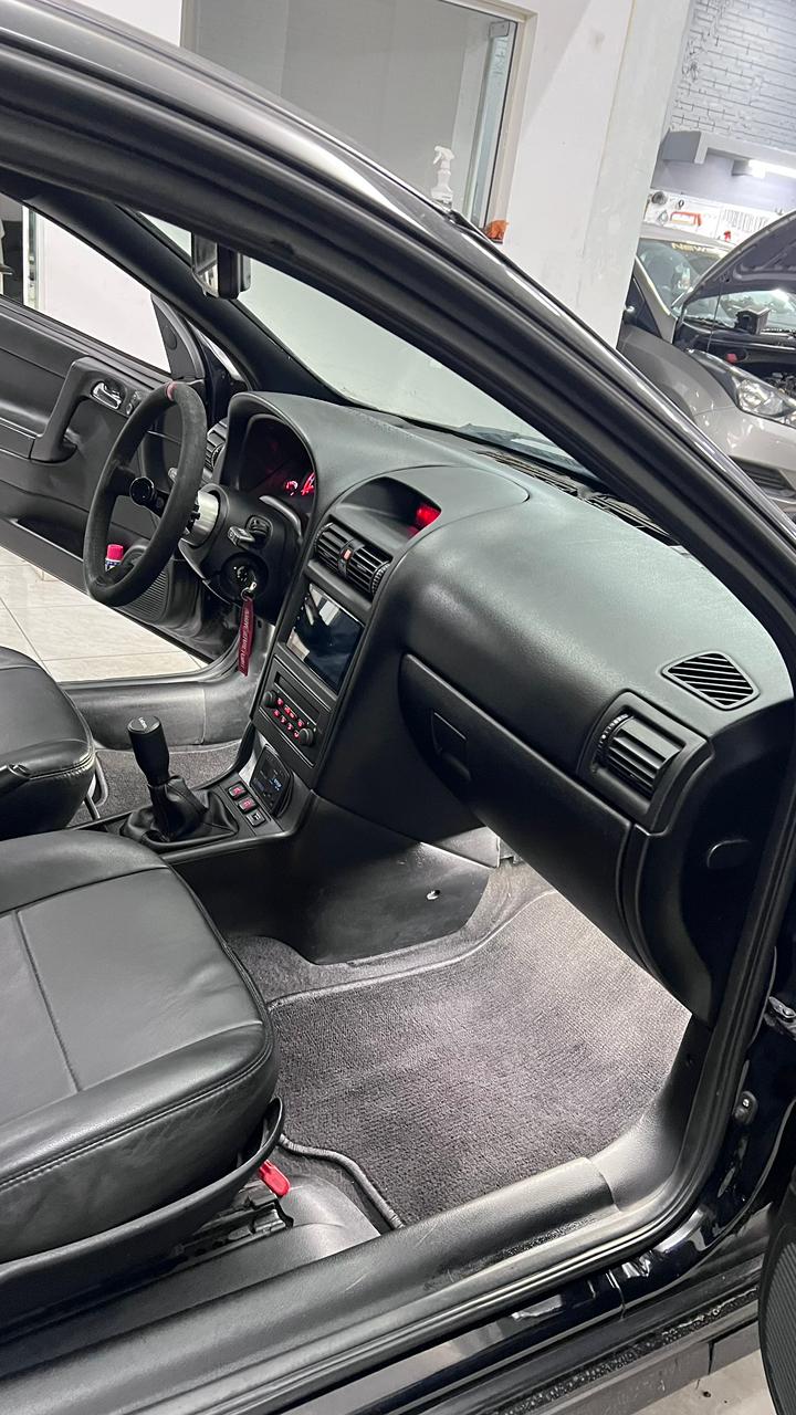 Iluminação interna automotiva